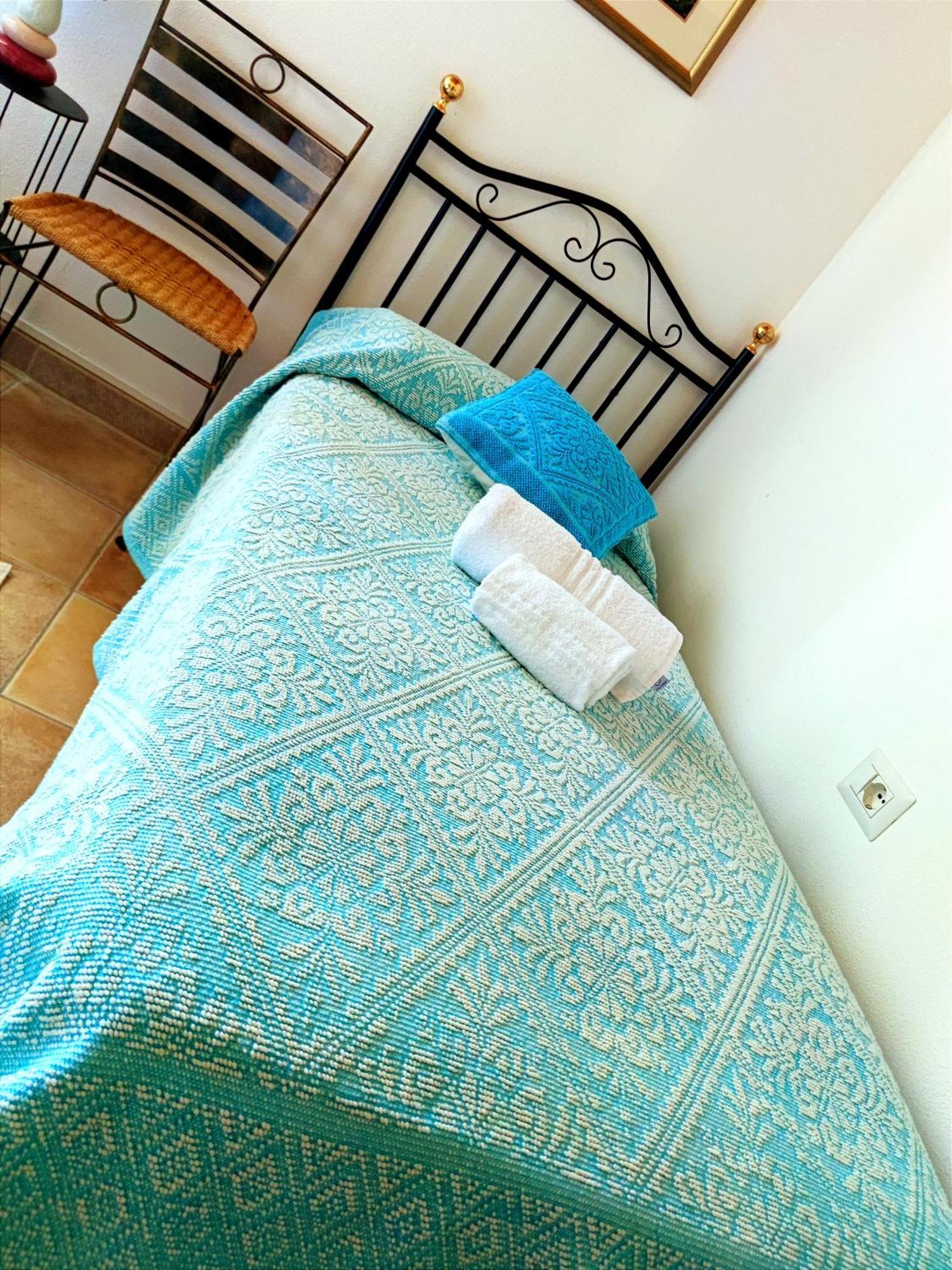 Twin Room,1547156710:JPEG